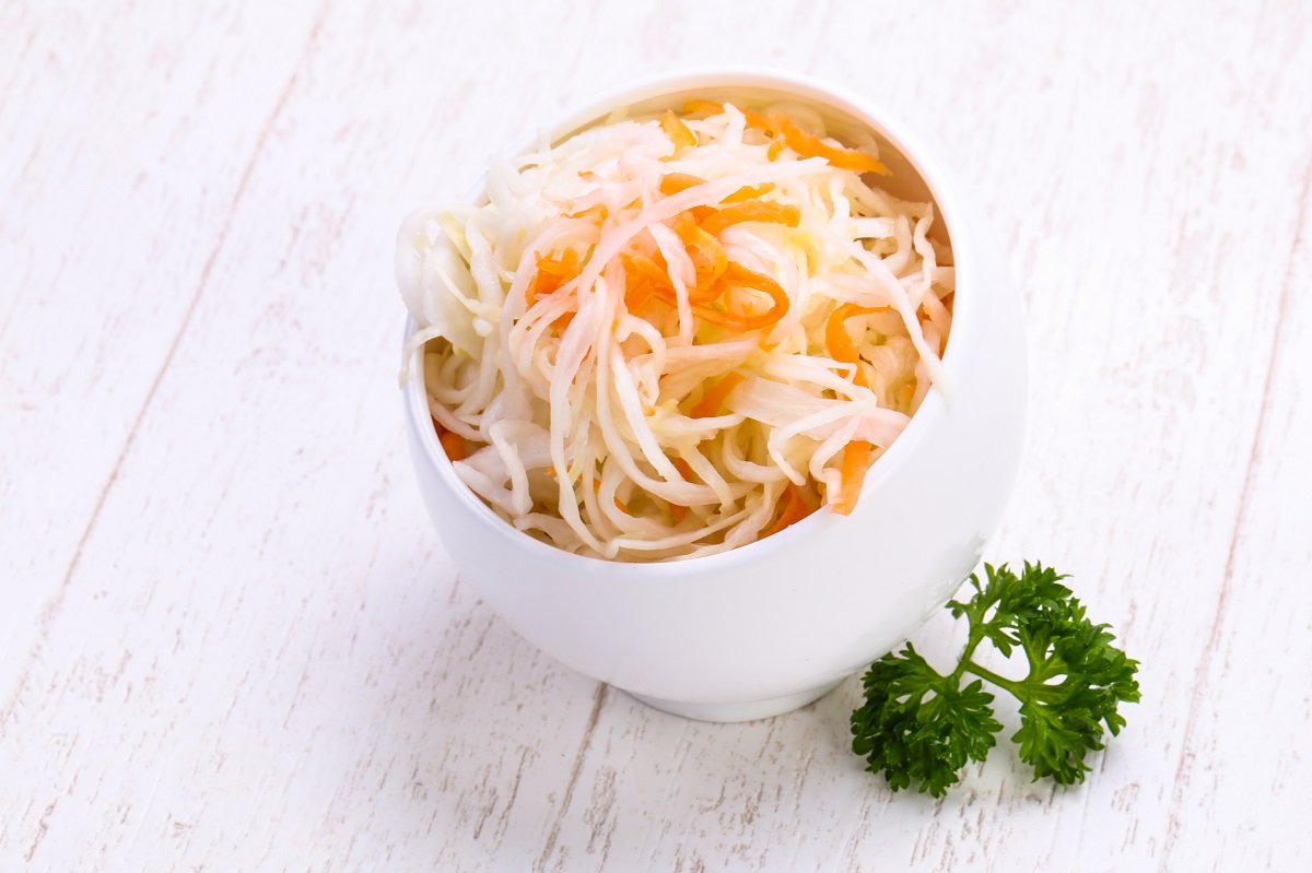 Рецепт квашеной капусты в банке: просто и вкусно